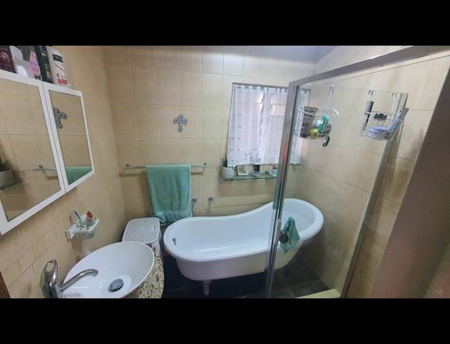 3 BEDROOM HOUSE FOR SALE IN VANDERBIJLPARK SW 2
